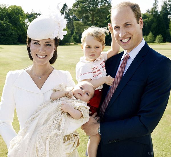 Кейт Міддлтон вагітна третьою дитиною - ЗМІ (фото).  Нагадаємо, що другу дитину, принцесу Шарлотту, Кейт народила 2 травня 2015 року.