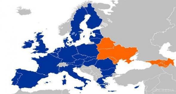 Друзі і вороги Путіна: складена карта лояльності країн ЄС до Росії. У питанні ставлення до Росії і політики санкцій проти агресивних дій Кремля країни Європейського союзу можна умовно розділити на чотири групи: ті, хто неохоче виконують санкції, країни, які підтримують санкції, але з радістю б їх скасували, ті країни, які підтримують санкції, але не беруть участь в обговоренні російської агресії проти України і ті, хто приймає активну участь у політиці тиску на Росію за антиукраїнську війну і вимагають його посилення.