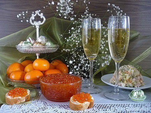 Старий Новий рік 2016: ТОП-10 рецептів святкових страв. В Україні здавна Новий рік вважався самим світлим і веселим святом, адже після Різдва закінчувався піст. 