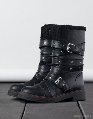 Річ дня: Сліпони на хутрі (фото). Стильні, неймовірно теплі і комфортні, а що ще потрібно для ідеальної взуття на зиму?