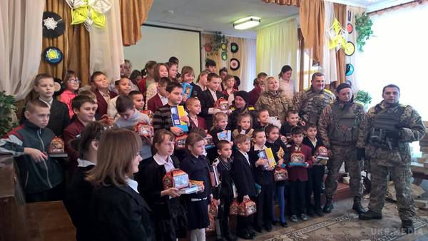 Карта АТО станом на 18 січня. Ситуація на сході країни (карта АТО) станом на 12:00 18 січня 2016 року за даними РНБО України.