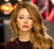 Тіна Кароль  порушила ідилію Осадчої і Горбунова (ФОТО). Зараз щосили йдуть зйомки проекту Голос країни 6 , вже відомий повний склад журі: Тіна Кароль , Святослав Вакарчук, Потап та Іван Дорн . 
