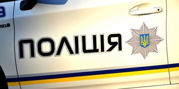 У Львові біля райвідділу пролунав вибух. Вибух пролунав неподалік Франківського райвідділу поліції, біля причепа автомобіля, припаркованого неподалік.