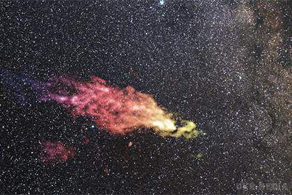 Гігантська хмара газу готується «запалити» галактику Чумацький Шлях. Газу в хмарі достатньо для створення більш двох мільйонів нових зірок.