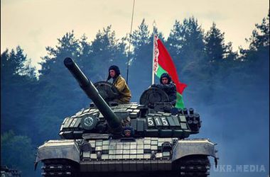 Білорусь почала військові навчання на кордоні з Україною. Збройні сили Білорусі проходять масштабні командно-штабні навчання з ракетними військами і артилерією.