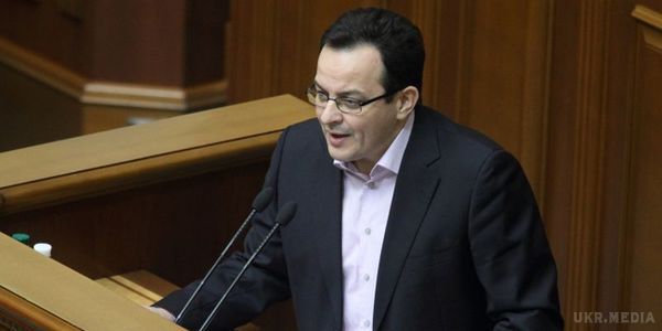 У "Самопомочі" є кандидат на посаду прем'єр-міністра. Лідер фракції "Сомопоміч" Олег Березюк зазначив, що у них є свій кандидат на посаду прем'єр-міністра, однак відмовився назвати ім'я.