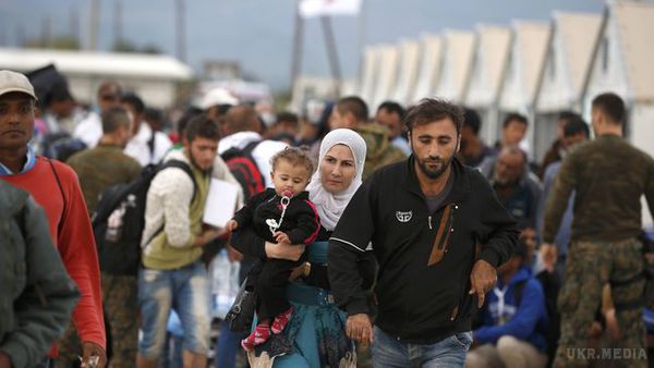 Біженці з Іраку масово покидають Німеччину - нема де і за що жити. З 1 вересня 2015 року Німеччину добровільно покинули 1970 іракців
