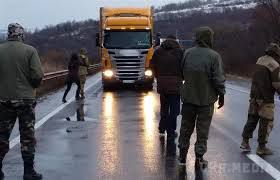 Україна призупиняє транзит російських вантажівок. Україна призупиняє транзитні переміщення вантажних автомобілів РФ територією України