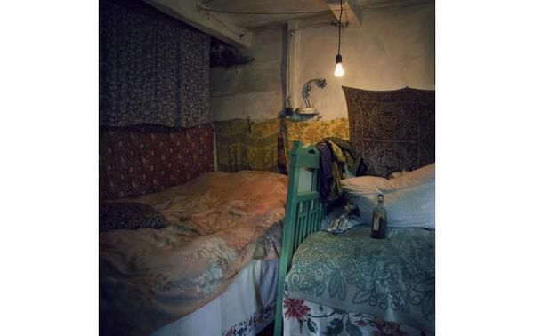Канадський фотограф показала, як вимирають українські села. Жінка вирішила увічнити останніх очевидців того життя, про яке незабаром можна буде дізнатися лише з підручників історії.