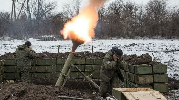 Пункт пропуску у Мар'їнці знову закрили через обстріли. Пункт пропуску Мар*їнка закритий через обстріли