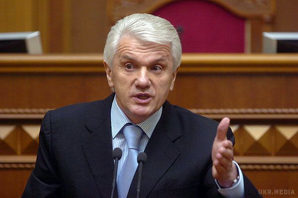 Жарт нижче пояса. Литвин розсмішив депутатів, розповідаючи про "висунутих членах" між Банковою і Грушевського. Жарт нижче пояса. Литвин розсмішив депутатів.