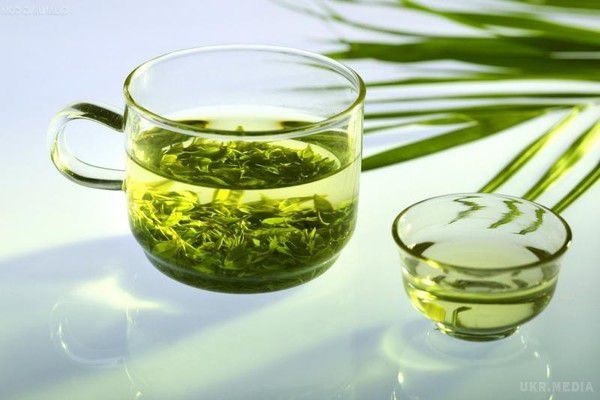 Зелений чай допоможе при запаленні суглобів – вчені. У зеленому чаї існують компоненти, які можуть допомогти при запаленні суглобів. Таке відкриття зробили американські вчені з університету Вашингтона.