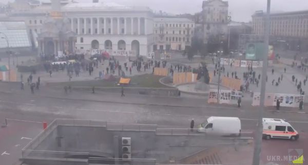 У Києві фіксують спроби деструктивного впливу на військових, які охороняють правопорядок - Нацгвардія. Згідно інформації Нацгвардії, кількість особового складу є достатнім для виконання певних завдань.