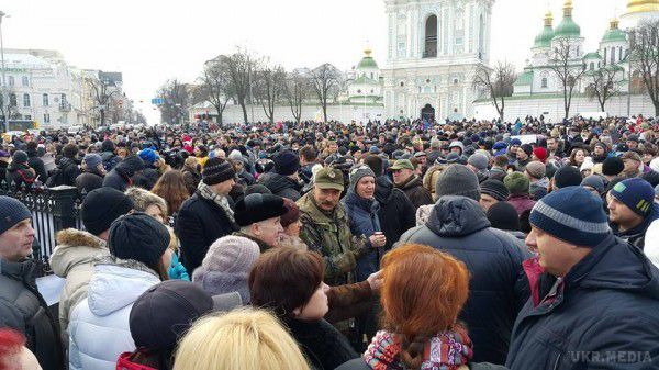 Чому на мітинг підтримки поліції прийшло більше людей, ніж на "Майдан-3", - Аваков. Міністр МВС подякував усім, хто підтримав нову поліцію, яка кинула виклик старій, прогнилій системі.