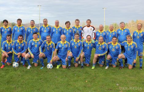 В Україні з'явиться ще одна національна збірна з футболу. ФФУ анонсувала створення національної збірної України серед ветеранів.
