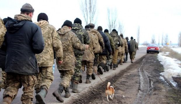 Суд призначив командиру 53-ї бригади 5 діб арешту з-за скандалу з полігоном "Широкий лан". Миколаївський районний суд Миколаївської області визнав винними в недбалому ставленні до служби начальника штабу – першого заступника командира батальйону 53-ї окремої механізованої бригади та заступника командира цього батальйону з тилу і призначив їм покарання у вигляді арешту строком на 5 діб з утриманням на гауптвахті.