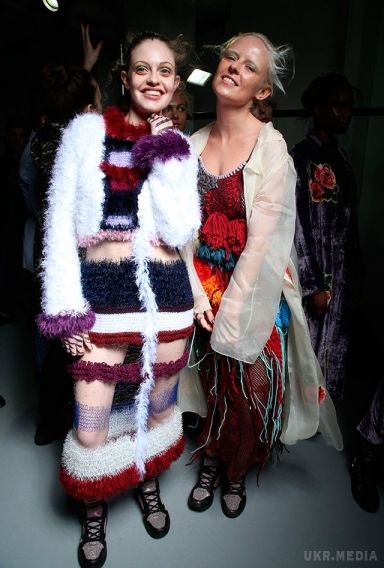 Наші в Лондоні-2: показ Яни Червінської на London Fashion Week. Ми дуже любимо українських дизайнерів, тим більше, що 2015 і 2016 роки стають часом справжнього прориву української моди на світовий ринок. Так, ми вже писали про те, що 8 українських дизайнерів візьмуть участь у Тижні моди в Лондоні, і серед них - Яна Червінська, яка стала першою українкою в офіційному розкладі Тижня моди в Лондоні.
