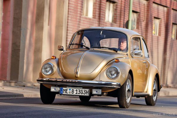 Мікроб і народний автомобіль: події 26 лютого. 80 років тому в німецькому Штутгарті вийшов перший «народний» автомобіль «Volkswagen».