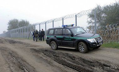 У Польщі націоналісти хочуть побудувати стіну на кордоні з Україною. На думку політиків Національного руху, вартість реалізації проекту такої стіни може скласти близько $55 млн