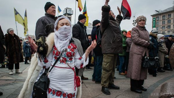 Розбурхали пенсіонерів: "РПС" провели чергове "віче" на Майдані. Активісти, які називають себе "Революційними правими силами" провели в неділю, 28 лютого на Майдані Незалежності у Києві чергове недільне віче.