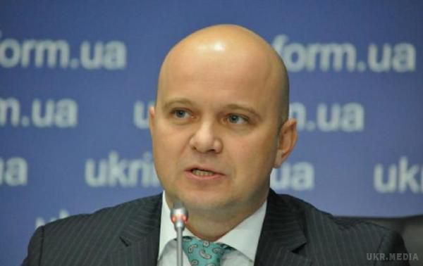 Тандем.  СБУ  покаже "цікаві" матеріали у справі затриманого Краснова. В СБУ знають, навіщо затриманий голова Громадянського корпусу "Крим" Станіслав Краснов зустрічався з куратором РФ в Білорусії. Про це в ефірі "112 Україна" заявив радник голови СБУ Юрій Тандем.