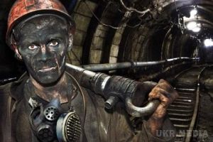 Рецепт багатства від Захарченко: шахти розпиляти, набити кишені. Так зване Міністерство вугілля та енергетики "ДНР" заявило про бажання здійснити "реструктуризацію" на шахтах, які терористи вважають неприбутковими для "общака" угруповання.