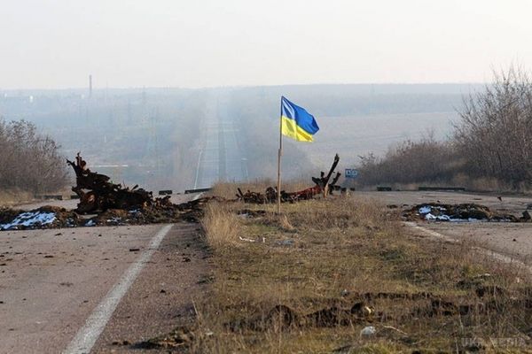 Протягом минулої доби в АТО загинули троє українських військовослужбовців, ще 14 зазнали поранень. Протягом минулої доби у АТО загинули троє українських військовослужбовців, ще 14 зазнали поранень.