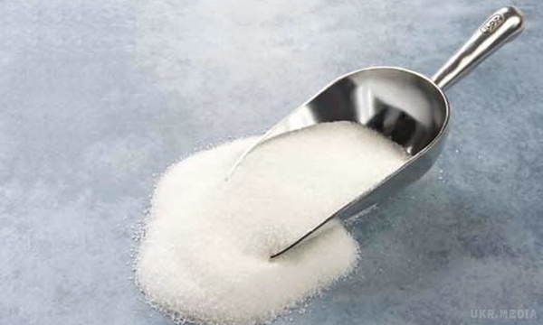 Чому в Україні не буде дешевого цукру -експерт. З-за неконтрольованого експорту в Україні зростають ціни на цукор.