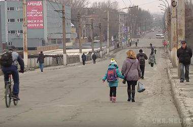 Як  війна змінила міста Донбасу. Відео. Жити в таких умовах нестерпно.