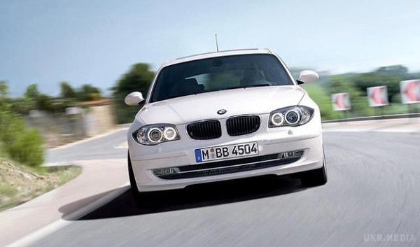Визначено найбільш популярний старий автомобіль для жінок. Найбільш популярним старим автомобілем для жінок став BMW 1 третьої серії. Про це повідомляють аналітики з GetNewCar.