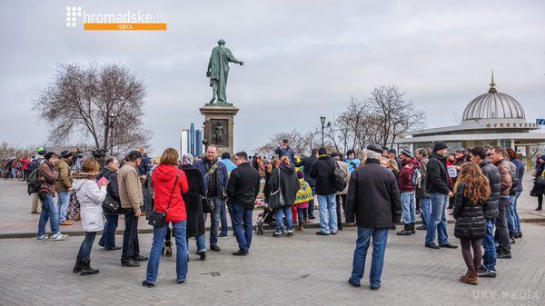 Акції в підтримку Савченко проходять також у Харкові та Одесі (фото). Акції в підтримку Надії на Майдані в Києві.