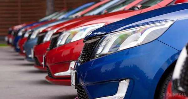 Зросли продажі нових легкових авто в Україні. Продажі нових легкових автомобілів в Україні в січні-лютому 2016 року порівняно з аналогічним періодом 2015 року зросли на 34% – до 7,384 тис. одиниць,