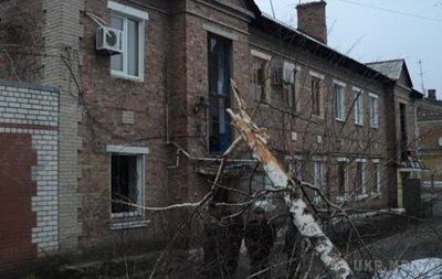 В Харківській області прогримів вибух у гаражних боксах. Попередня причина вибуху – несправність газового обладнання автомобіля.