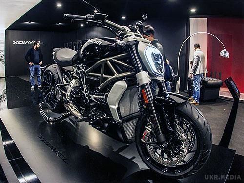 В Україну їде найкращий мотоцикл року (фото). Ducati XDiavel буде представлений на виставці наступного тижня.