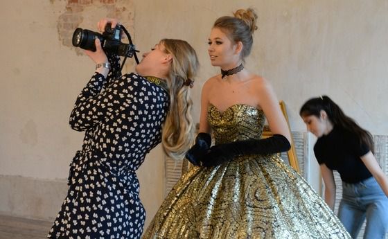 Соня Кіперман в рекламній кампанії BELLA POTEMKINA: дочка Брежнєвої штурмує світ моди. 14-річна дочка Віри Брежнєвої, юна красуня Соня Кіперман, поспішає штурмувати світ моди і кіно. Після зйомок в картині "8 кращих побачень" і показу мод в Нью-Йорку Соня стала обличчям модного російського бренду.