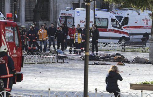 У центрі Стамбула прогримів вибух- є жертви і поранені. У центрі Стамбула прогримів вибух.