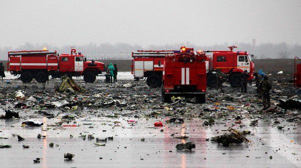 Поліція Риги може звільнити свого співробітника за реакцію на аварію Boeing. У Ризі муніципальна поліція розглядає питання про звільнення власного співробітника Яніса Брушевица, який напередодні в соцмережі Facebook написав, що в катастрофі Boeing в Ростові «немає нічого жахливого, адже на борту були в основному громадяни РФ».
