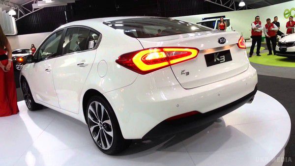 У Китаї скоро з'явиться у продажу нова версія Kia K3. Автомобільна компанія Kia готується до випуску на китайський ринок нової версії автомобілів K3. Новий автомобіль буде представлений публіці в Пекіні вже в кінці квітня на одній зі спеціалізованих виставок.
