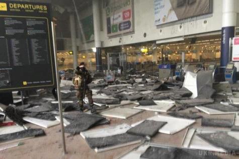 В аеропорту Брюсселя прогриміли два вибухи: 14 загиблих і 30 поранених. Загинули не менше 14 людей і понад 30 поранені - пишуть бельгійські ЗМІ.