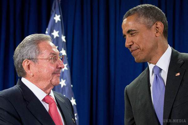 Кастро затребував від Обами повернути Кубі Гуантанамо. Повернення Кубі стратегічно важливих для США територій є одним з головних пріоритетів кубинської зовнішньої політики.