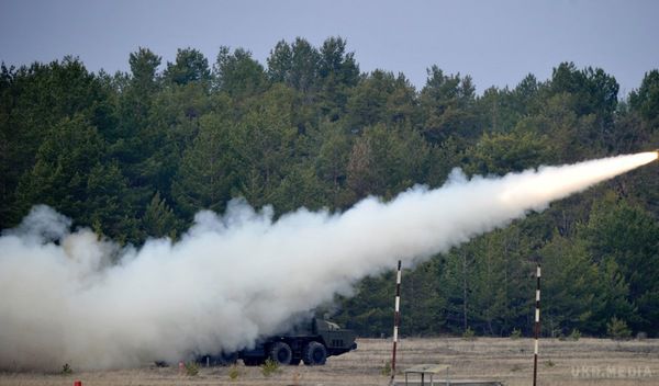 Турчинов відзвітував про успішні випробування українських ракет (фото). Оборонно-промисловий комплекс України налагодив випуск ракет виключно вітчизняного виробництва.