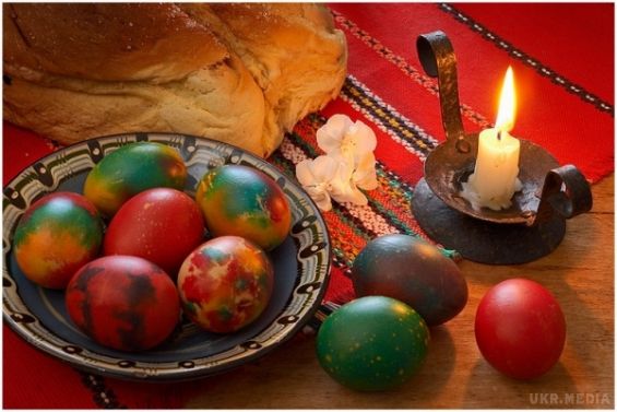  Сьогодні у західних християн настала Пасха. Великдень у західних християн не обходиться і без церковної служби, яка повідомляє світові про диво Воскресіння Сина Божого.
