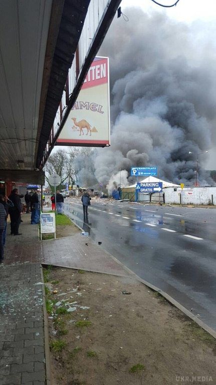 Вибух стався на кордоні Німеччини і Польщі прогримів вибух, є жертви (фото, відео).  Біля магазину піротехніки в німецькому містечку Хоенвутцен на кордоні з Польщею.