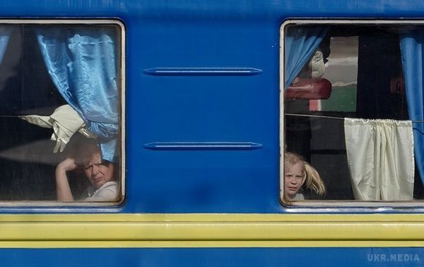 На травневі свята призначено додаткові поїзди. Склади Укрзалізниці курсуватимуть з 28 квітня по 10 травня, повідомили в компанії.