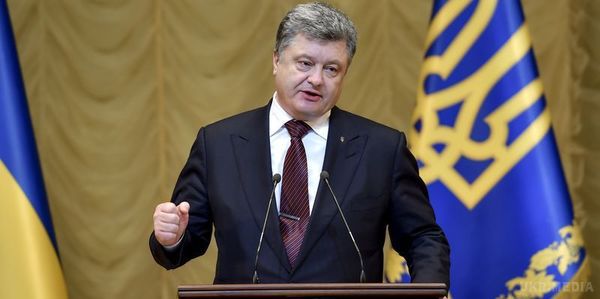 Порошенко закликає західних лідерів не знімати санкції. Порошенко заявив, що західні лідери виконають бажання РФ, якщо знімуть економічні санкції до відновлення цілісності України.