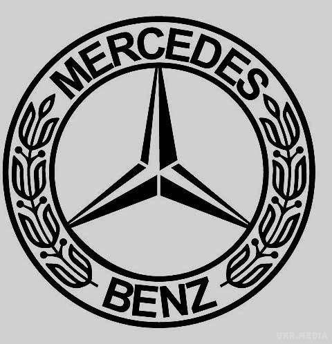 Mercedes-Benz готується до дебюту нового універсала E-Class (фото). Mercedes-Benz готується до дебюту нового універсала E-Class. Знімки моделі, не покриті камуфляжем, з'явилися в Інтернеті.