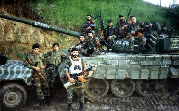  У Нагірному Карабасі азербайджанська армія перейшла в наступ. У Нагірному Карабаху в ніч на суботу, 2 квітня, відновилися активні бойові дії. На ряді ділянок лінії розмежування армія Азербайджану перейшла в наступ.