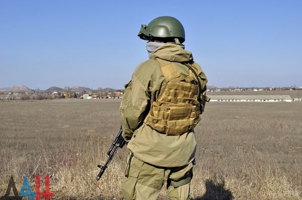 Бойовики 25 разів відкривали вогонь по позиціях сил АТО. Вогонь з гранатометів різних систем, кулеметів, зенітних установок і стрілецької зброї ворог активно використовував вздовж всієї лінії розмежування.