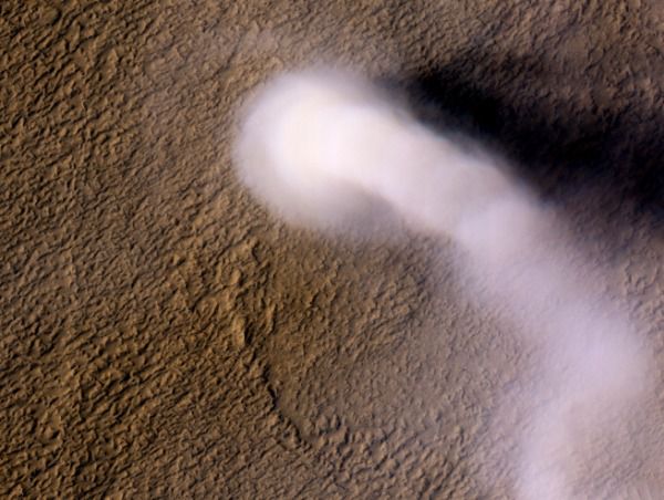 Марсоходу вдалося зняти "пилового диявола" на Марсі (фото). Напередодні в наукових джерелах з'явився новий знімок "пилового диявола" на Марсі, зроблений марсоходом Opportunity.