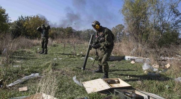 Бойовики пішли на штурм позицій сил АТО в Новотроїцькому. Про це прес-центр АТО повідомив на своїй сторінці в Facebook.